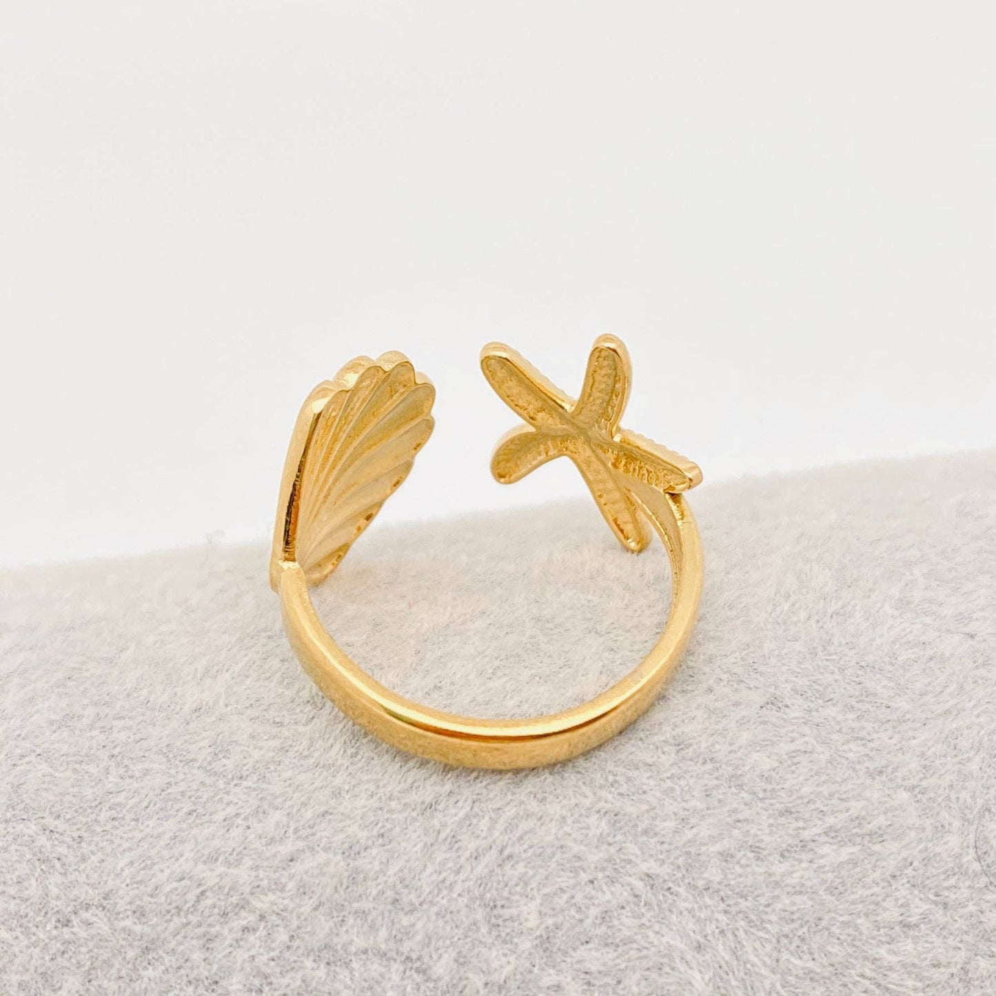 Starfish & Shell Ring - Gold Plated
