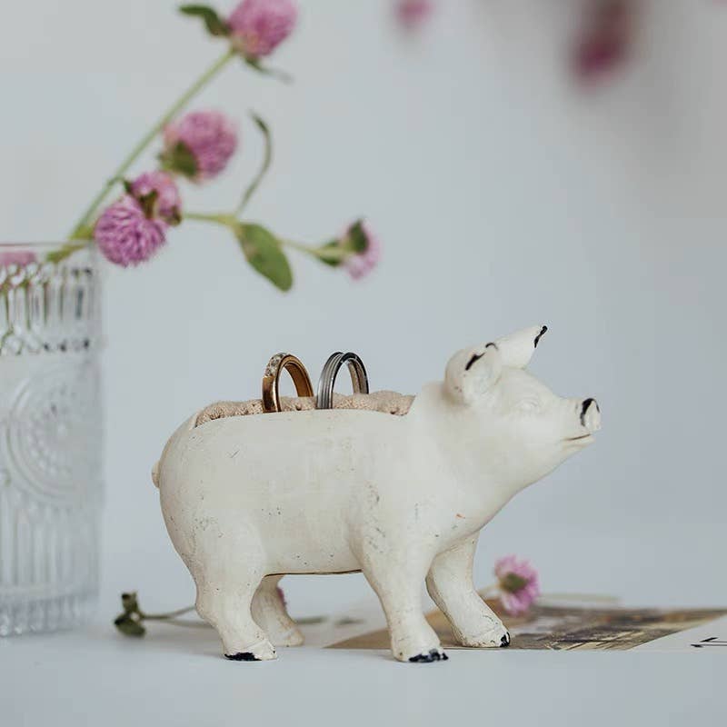 Pig Ring Holder