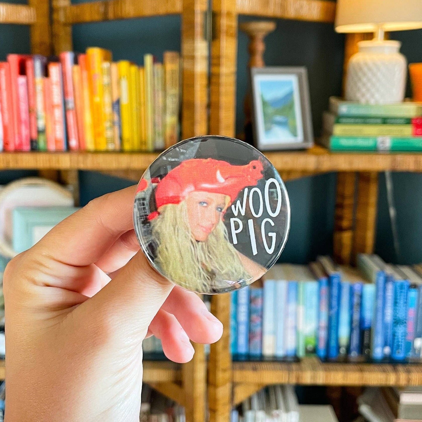 Paris Loves the Hogs | Arkansas Game Day Button