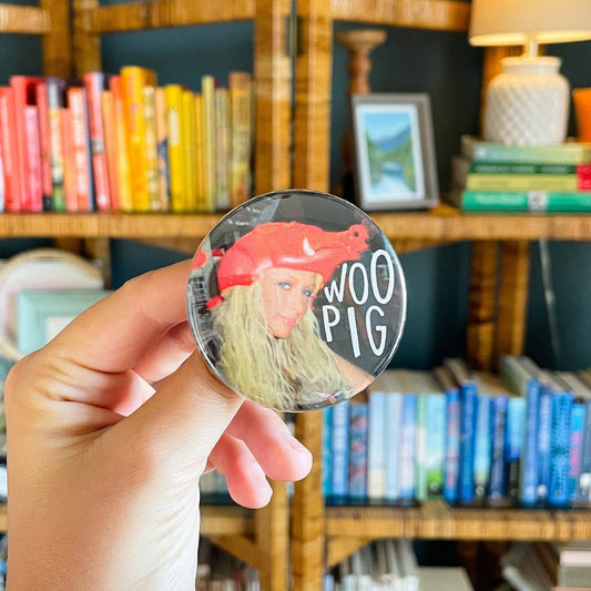 Paris Loves the Hogs | Arkansas Game Day Button