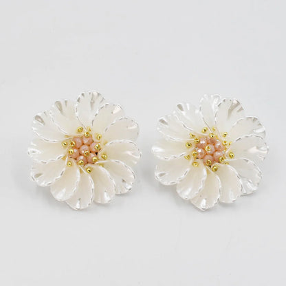 Daisy Daydream Beaded Earrings